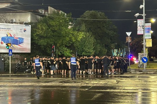 Fanii Petrolului au ajuns la stadion cu 15 minute înainte de startul meciului. Cum au fost întâmpinați la arena Arcul de Triumf