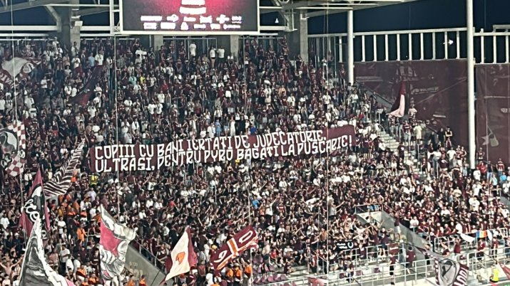 Bannerul afișat la meciul Rapid-CFR Cluj