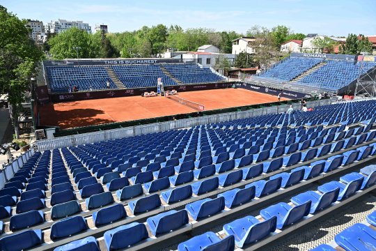 Incendiu în incinta bazei sportive a lui Marica și Năstase