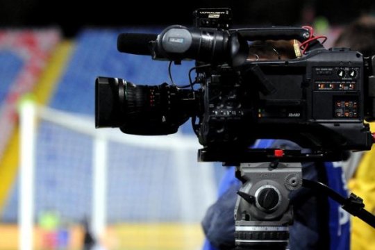 Unde se văd la TV cele 3 meciuri de joi ale echipelor românești în cupele europene. Surpriză: ce post va difuza partida Craiovei