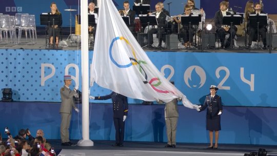 Erori majore la JO Paris 2024. Coreea de Sud, confundată cu Coreea de Nord. Steagul Jocurilor Olimpice a fost arborat invers
