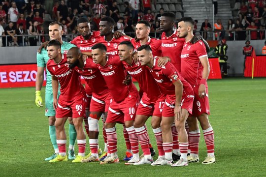 Dinamo, față-n față cu coșmarul: de când nu au mai învins ”câinii” pe Sepsi. Cum arăta echipa atunci + marcatorul, legitimat în prezent la cea mai mare rivală