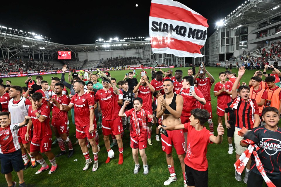 Jucătorii lui Dinamo, după victoria cu Petrolul