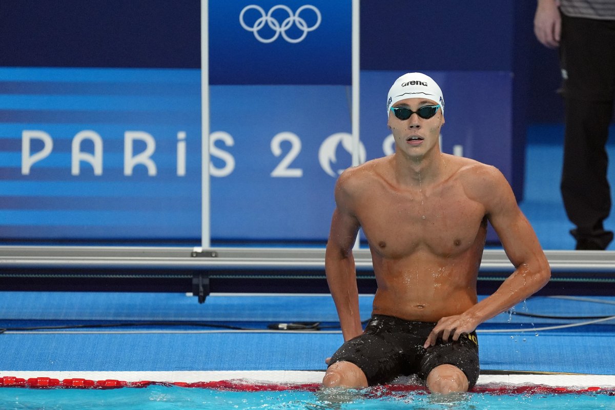 David Popovici s-a calificat primul în finala de 200 de metri liber