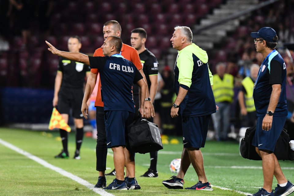 Dan Petrescu este antrenorul celor de la CFR Cluj