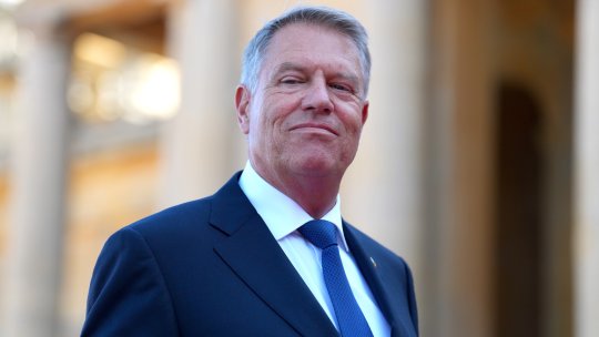 Klaus Iohannis îl felicită pe David Popovici pentru aurul olimpic obținut: ”Performanță extraordinară!”