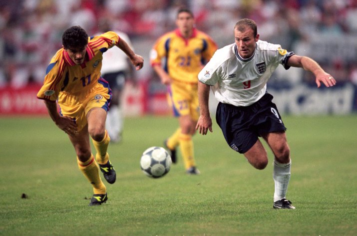 Duel de gală la Euro 2000, Belodedici versus Shearer, în pasionantul România - Anglia 3-2