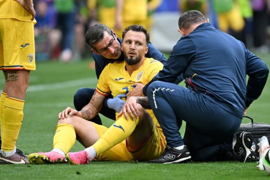 Prima reacție a lui Vasile Mogoș după ce a fost făcut KO de Dumfries la EURO