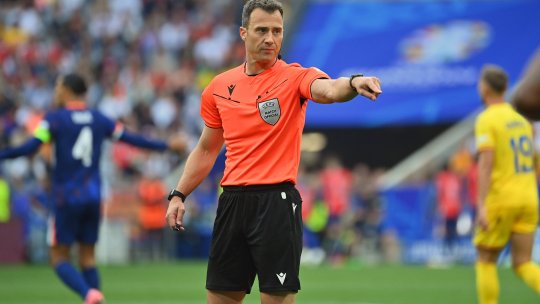 Nu l-au iertat! Suporterii României l-au făcut praf pe arbitrul partidei cu Olanda: ”Te-ai vândut pe un kilogram de portocale”