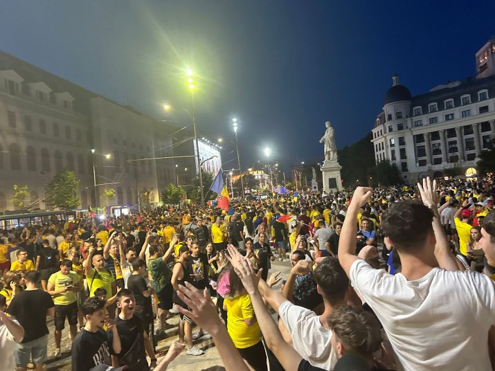 Fanii au ieșit în stradă după calificarea în faza optimilro de finală, în urma remizei cu Slovacia