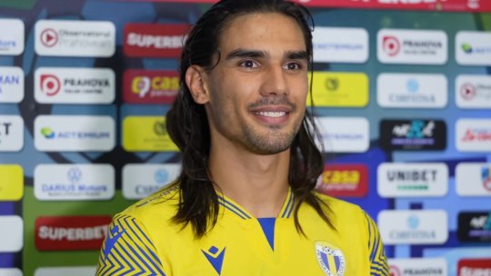 Huja, discurs emoționant: ”Doar în 2020 cred că am avut salariul la zi. Nu ne plângem, e visul nostru să fim fotbaliști”. Cum l-a impresionat Topal