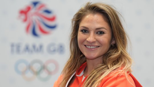 O jucătoare engleză de rugby este investigată pentru un presupus mesaj rasist