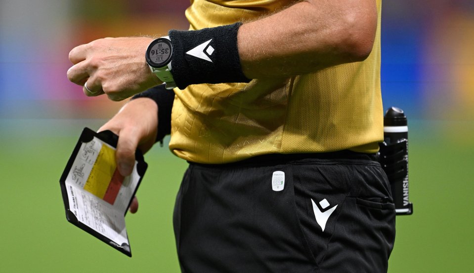 UEFA introduce o nouă regulă de arbitraj pentru competițiile europene intercluburi din sezonul 2024 / 2025