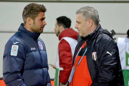Adrian Mutu și Marius Șumudică s-au pus de acord: ”Tot ei între ei se rotesc, iar noi nu putem să știm care este valoarea noastră / Suntem patru antrenori care oricând am vrea să lucrăm”