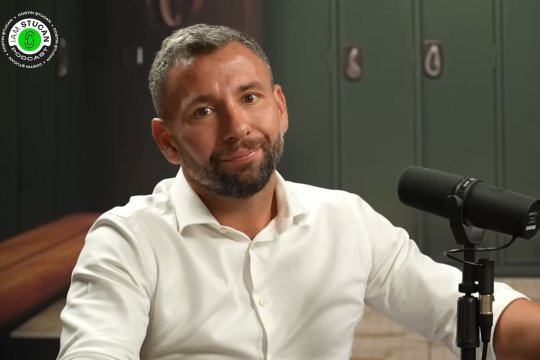 ”Sfatul” senzațional pe care îl primeau tinerii fotbaliști la școala de fotbal Nicolae Dobrin: ”El a fost prins făcând-o și a fost eliminat. Și era jucător bun”