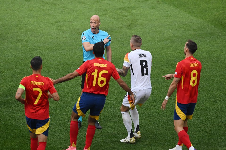 Anthony Taylor în meciul Spania - Germania, scor 2-1