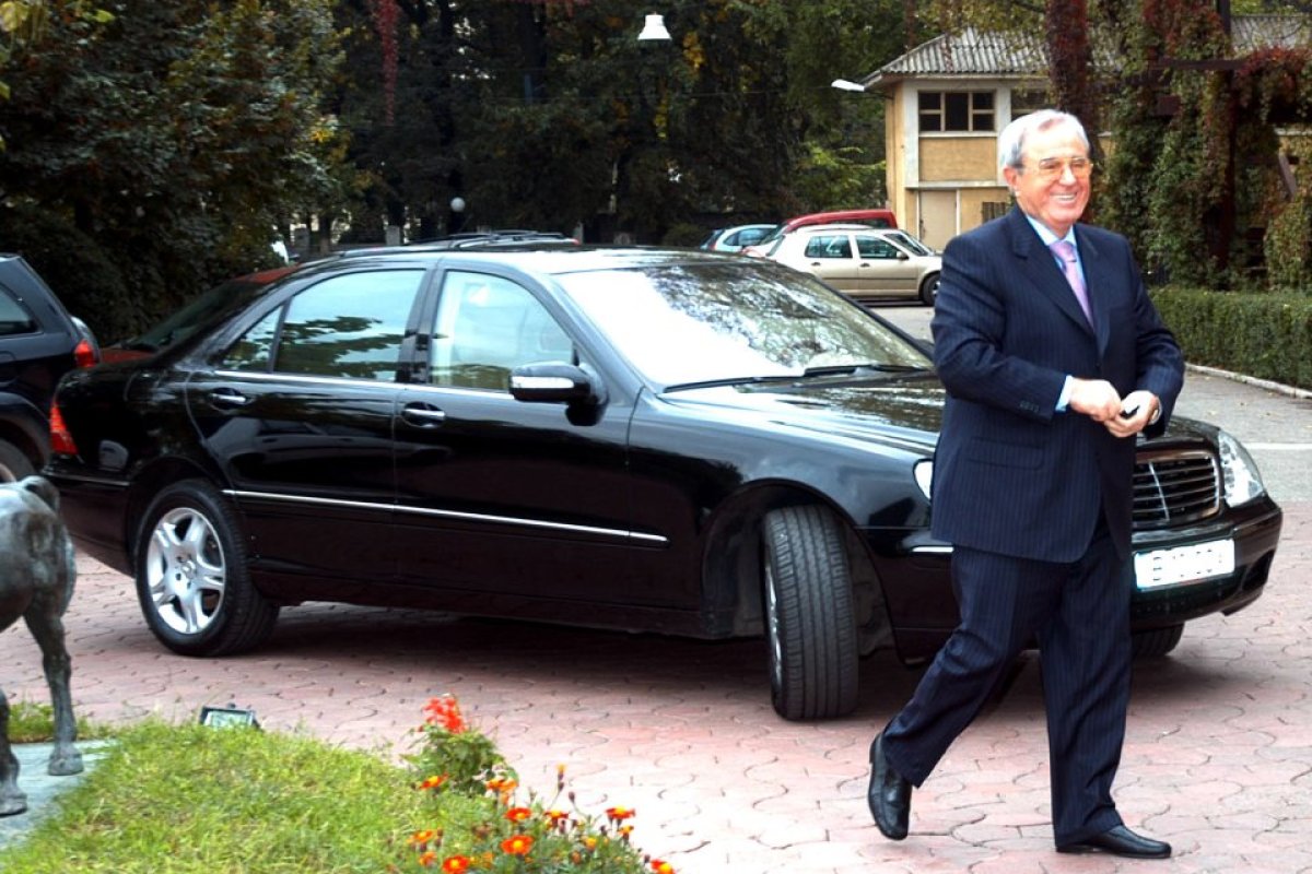 Viorel Păunescu, oficial în trecut la Steaua