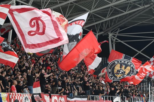 Eroarea care putea să ducă pe Dinamo la faliment. Chiar suporterii puteau să condamne clubul: ”Ne e teamă că ne moare în mână”