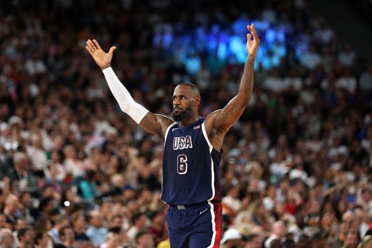 LeBron James a postat 3 emoticoane după ce a văzut că Ana Bărbosu a primit medalia de bronz