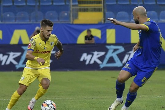 Discurs emoționant după ce a marcat în premieră pentru Petrolul: ”Tatăl meu e exemplul meu, îi dedic golul!”. Paul Papp, acid: ”Suntem la retrogradare”