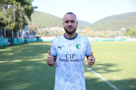 Ce fac stranierii români. George Pușcaș a debutat la Bodrumspor. Radu Drăgușin, rezervă neutilizată la Leicester - Tottenham