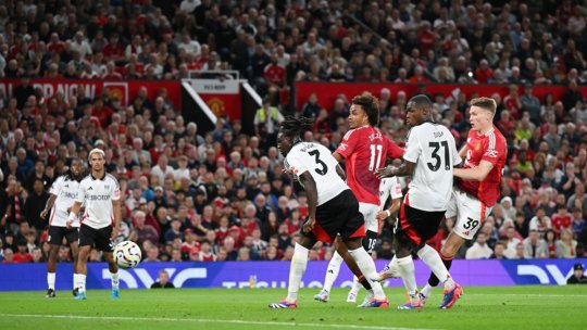 Cum au trăit mai mulți suporteri americani victoria lui Manchester United cu Fulham, în barul care încearcă să imite Old Trafford. Imagini fabuloase