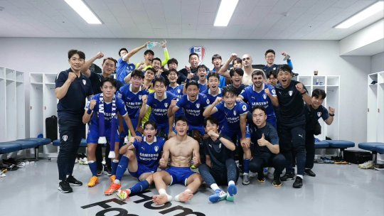 Golgheterul plecat din România i-a cucerit deja pe fanii noii sale echipe! Suporterii au început să îi scandeze numele în al doilea meci la club