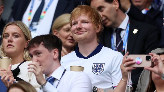 Asta e marea pasiune a lui Ed Sheeran! Cu ce echipă ține starul care a ”gonit-o” pe FCSB de pe Arena Națională