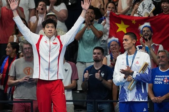 Chinezul Pan Zhanle a rupt tăcerea după ce a fost acuzat că a trișat. Rivalul lui David Popovici s-a apărat în presa din China