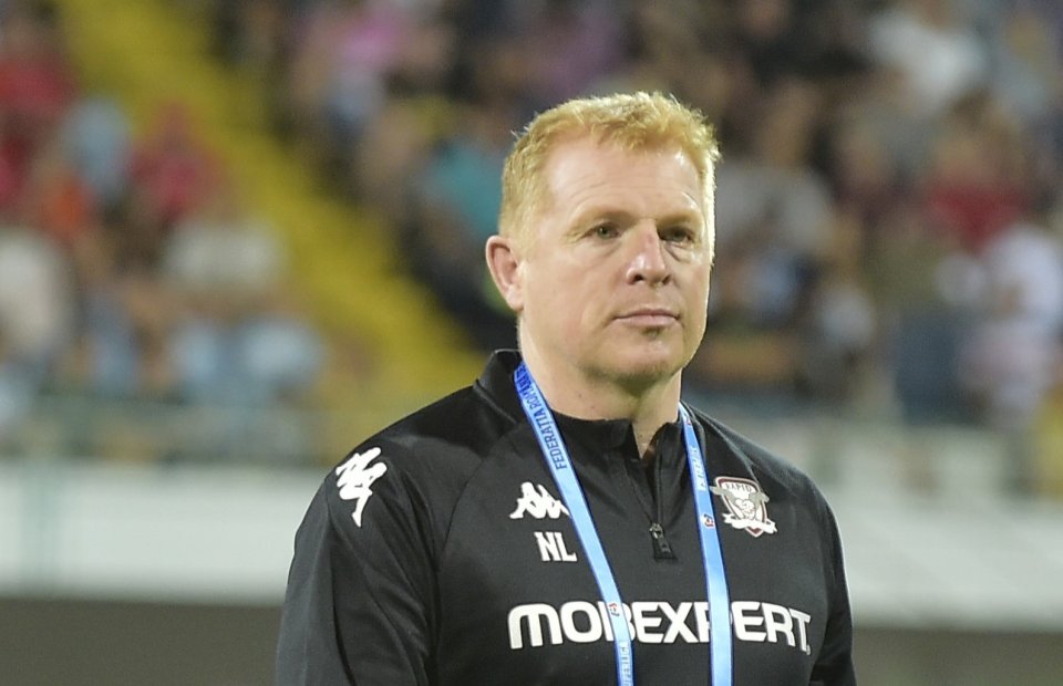 Neil Lennon a semnat un contract cu Rapid până în 2026, dar ar putea fi demis