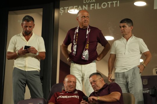 După ce a venit cu Dan Șucu la meci, Răzvan Raț vorbește despre o posibilă implicare la Rapid: "Suntem prieteni!"