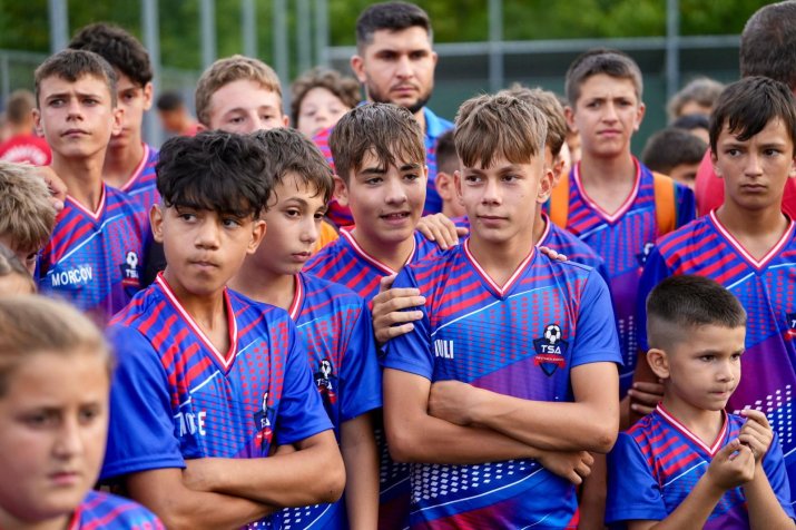 Inaugurarea bazei sportive de la Vălenii de Munte