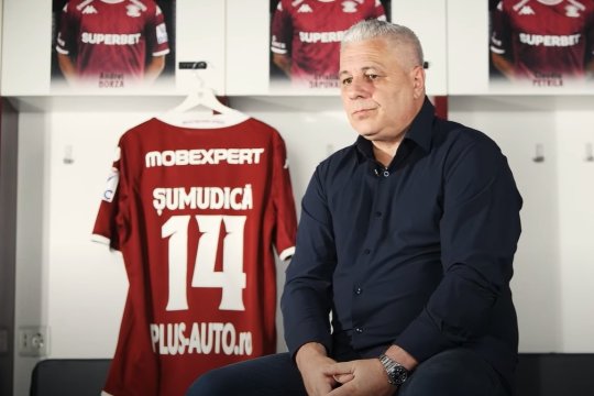 De ce a ales Șumudică tricoul cu numărul 14 în imaginea în care a fost prezentat oficial la Rapid