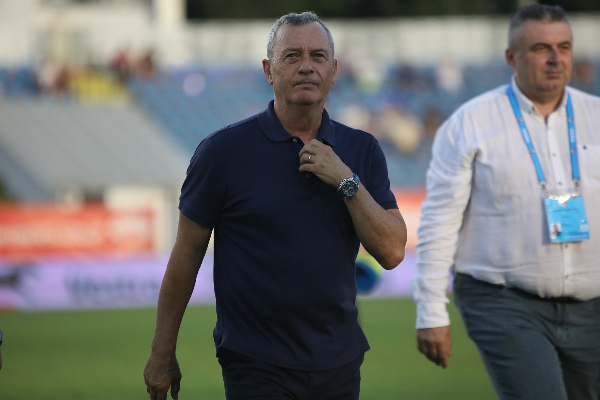 Mircea Rednic este antrenor la UTA din 2023
