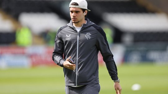 Momentul in care Ianis Hagi s-a întâlnit cu un fan, într-un club de fițe din Iași: "Era în trening..." Sfatul primit de fiul ”Regelui” de la "petrecăreț"