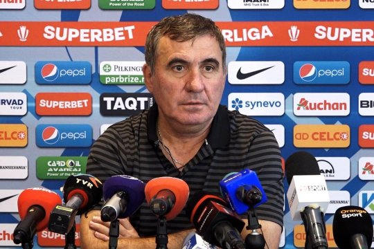 Hagi s-a dezlănțuit la conferința de presă. ”La handbal se plătesc salarii ca în Europa. La fotbal de ce nu facem?”