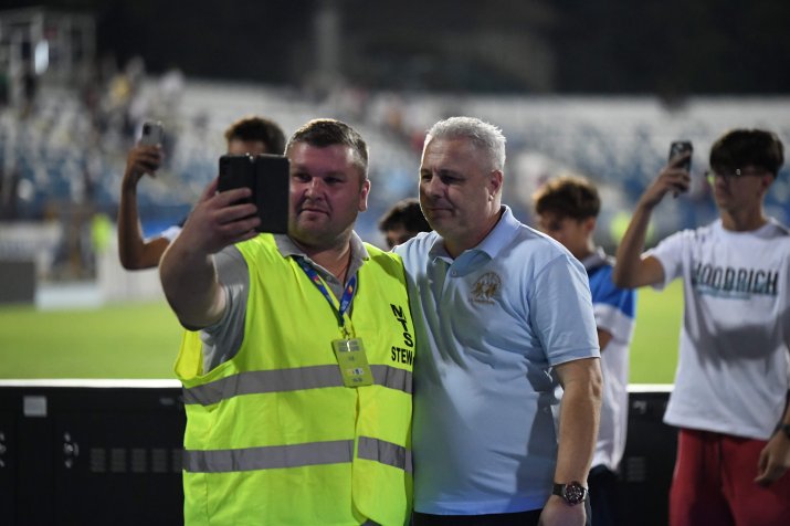 La Iași, toată lumea a vrut un selfie cu Șumi