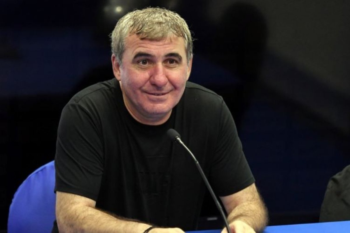 Gică Hagi are 35 goluri pentru România