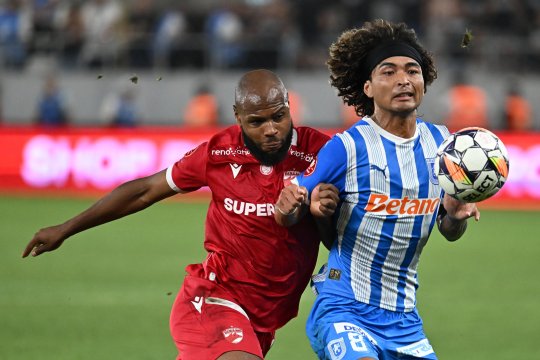 Intrarea necontrolată a lui Sivis asupra lui Oshima. Arbitrul nu a stat la discuții