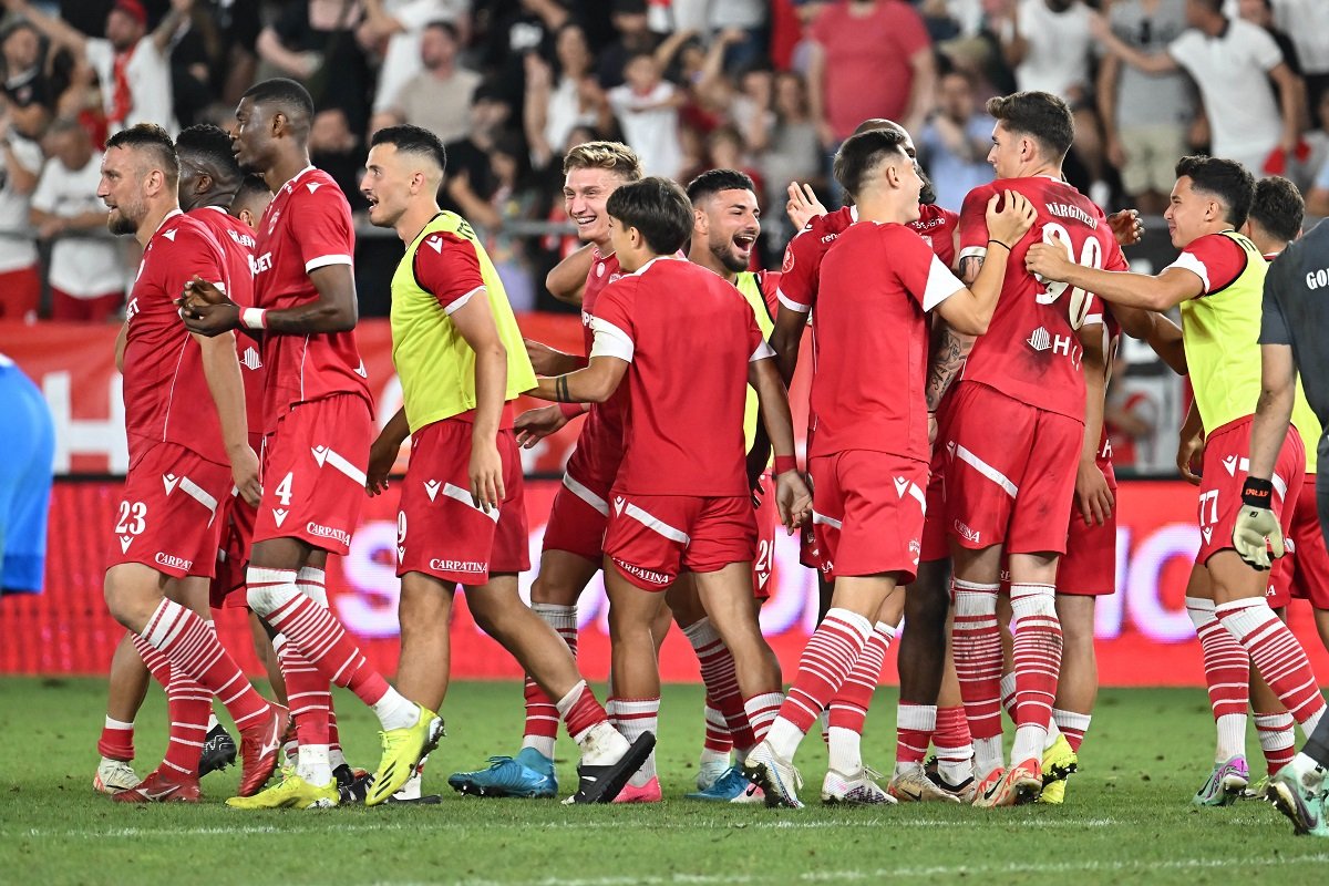 Dinamo a pierdut ultimul meci împotriva celor de la CFR