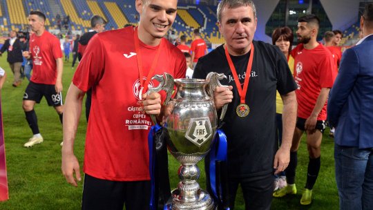 ”Tandemul toxic Gică și Ianis Hagi” criticat dur de presa scoțiană: ”Să plece cât mai departe”