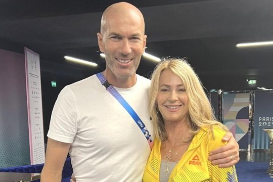 Reacția fabuloasă a presei din Spania, după apariția fotografiei cu Nadia Comăneci și Zinedine Zidane: ”O legendă îmbrățișează o legendă”