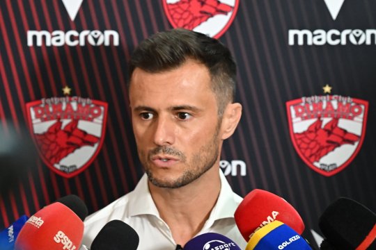 Andrei Nicolescu l-a întrebat direct pe Mircea Lucescu dacă va prelua naționala, la pauza meciului Dinamo - Gloria Buzău! Cum a reacționat antrenorul: ”M-a bucurat”