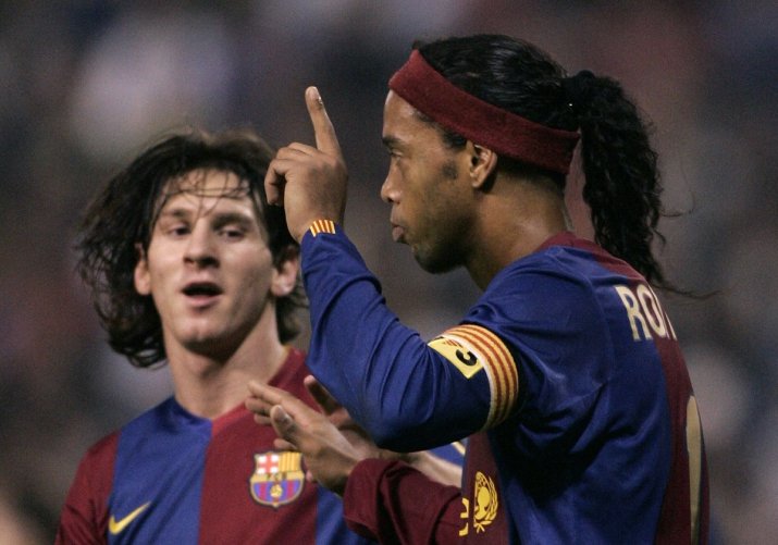 Ronaldinho, alături de Leo Messi