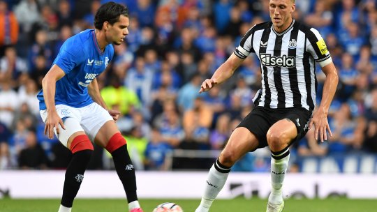 După ce a refuzat Rapid, Ianis Hagi poate ajunge la FCSB. Propunerea incredibilă pe care i-a făcut-o Gigi Becali lui Gică Hagi