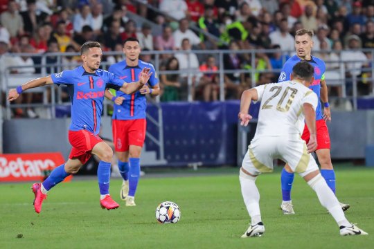 Gigi Becali amenință un fotbalist de la FCSB: ”Dacă nu, luăm altul!”. Cine e jucătorul de la Craiova pe care îl dorește patronul, dar cei din staff nu