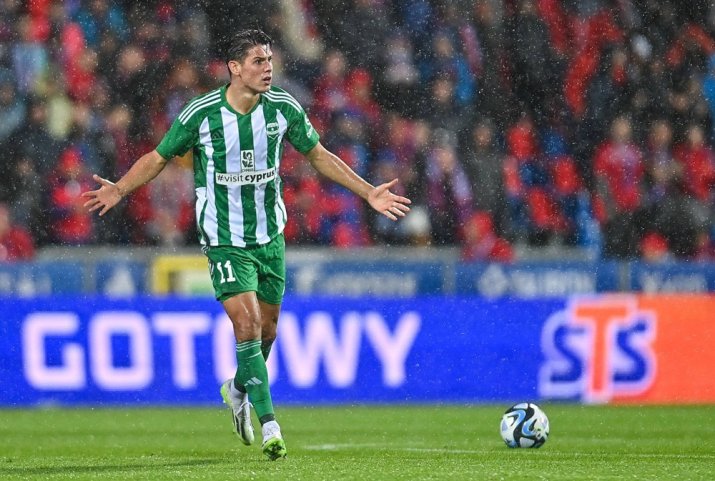 Mariusz Stepinski are 29 de ani, este atacant și s-ar putea transfera la Rapid