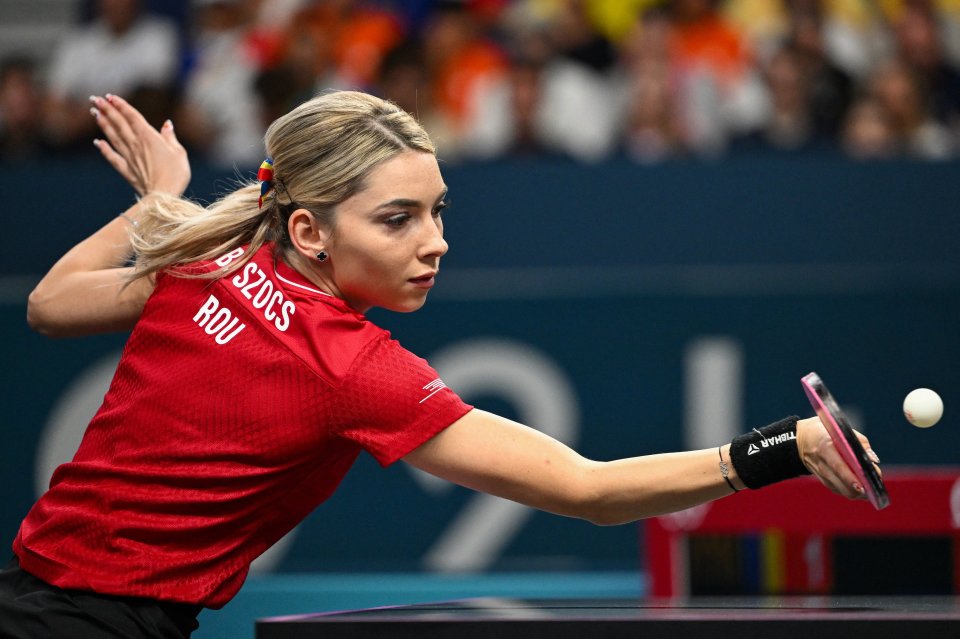 Bernadette Szocs, membra echipei feminine de tenis a României