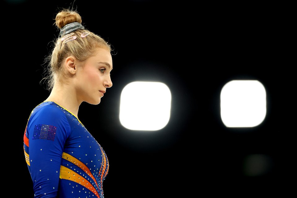 Sabrina Voinea, gimnastă română, a obținut locul 5 în finala de la sol