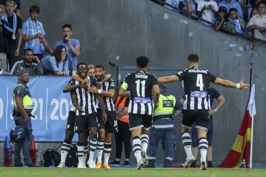 PAOK-ul lui Răzvan Lucescu, aproape de play-off-ul Champions League! Rezultat bun scos în Suedia
